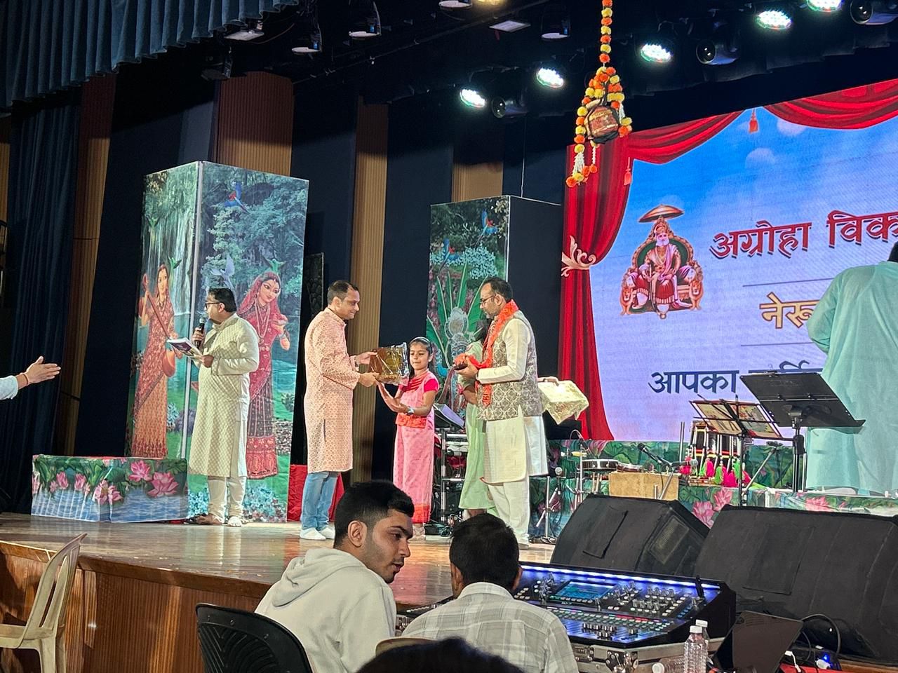 Description of image 1